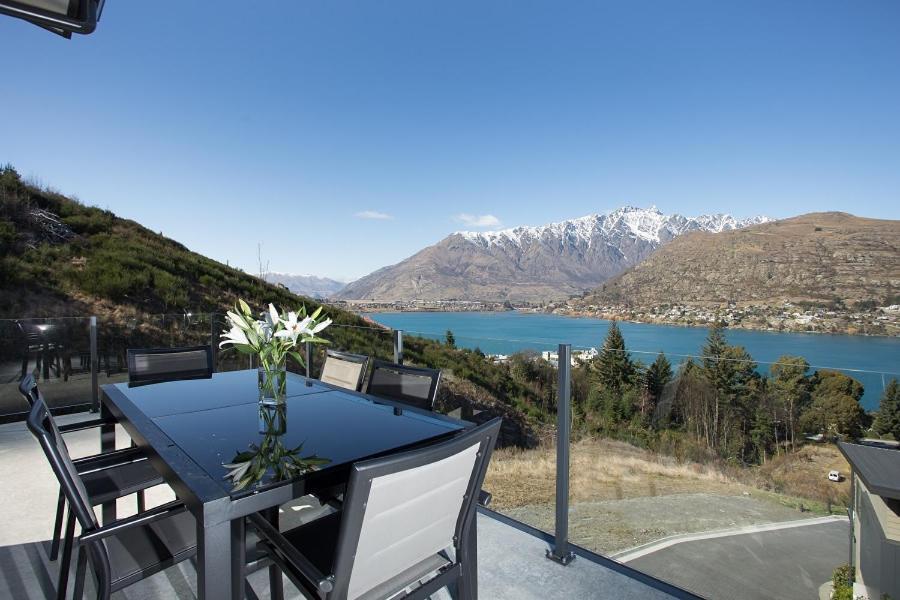 Okataina - Means Place Of Laughter, Luxury Retreat Villa Queenstown Dış mekan fotoğraf